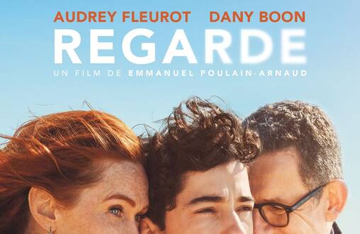 Photo de Regarde